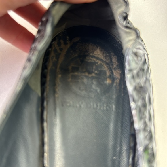 Tory Burch Reva Snake Print Gray Leather Ballet Flat - Picture 7 of 10